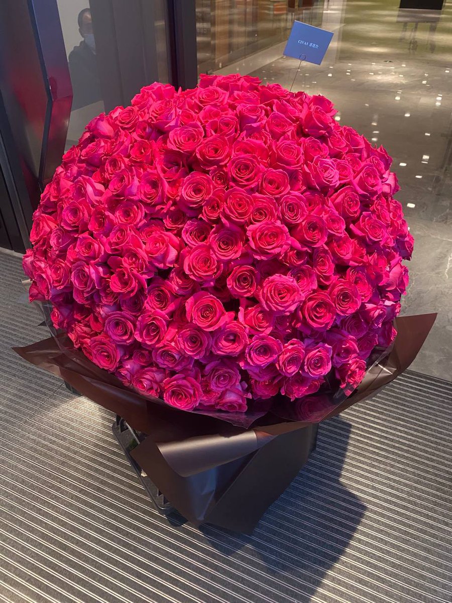 AngYuka198's tweet photo. Have a nice Valentine's Day everyone https://t.co/BE0s3Ezjao