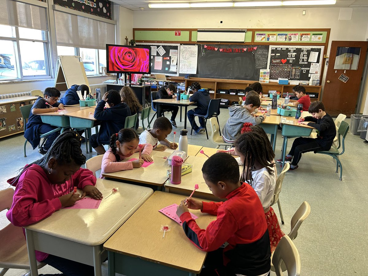 Happy Valentine’s Day!💌💘 Starting our morning with a Valentine themed word search competition. #brainexercise #tcdsb @StBernardsTCDSB