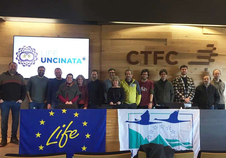 LIFE_UNCINATA's tweet photo. 🚀@LIFE_UNCINATA kick-off!
Thanks to @ctforestal @cpforestal @CREAF_ecologia @PedreraFundacio @GanNavarra &amp; #IntegraPirineus for participating in this project for the restoration, conservation &amp; resilience of mountain Pinus uncinata forests on limestone in the Pyrenees 🌲 https://t.co/CEBLQjncWd