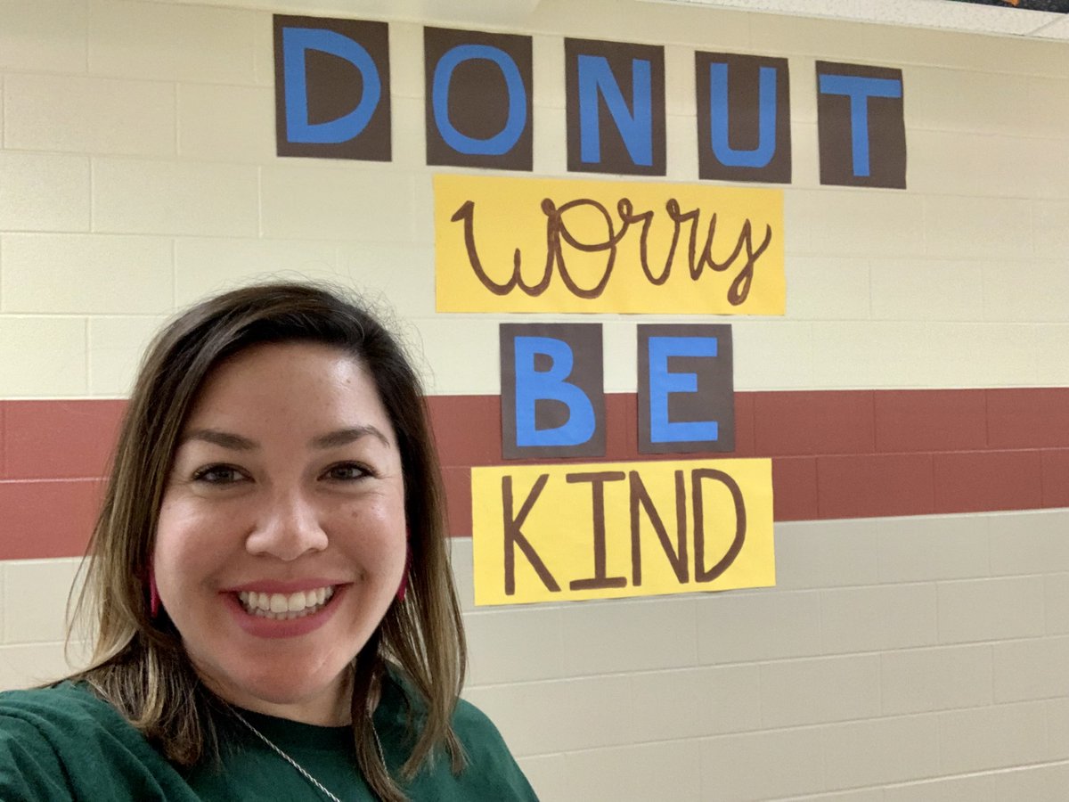 DONUT worry, be KIND!  
Students made kindness sprinkles for their class donuts because @NISDLosReyes, we sprinkle kindness everywhere! @LosReyesPTA @NISDCounseling @NCANorthside @NISD @Linda_Salinas1 #RandomActsOfKindnessWeek #makekindnessthenorm