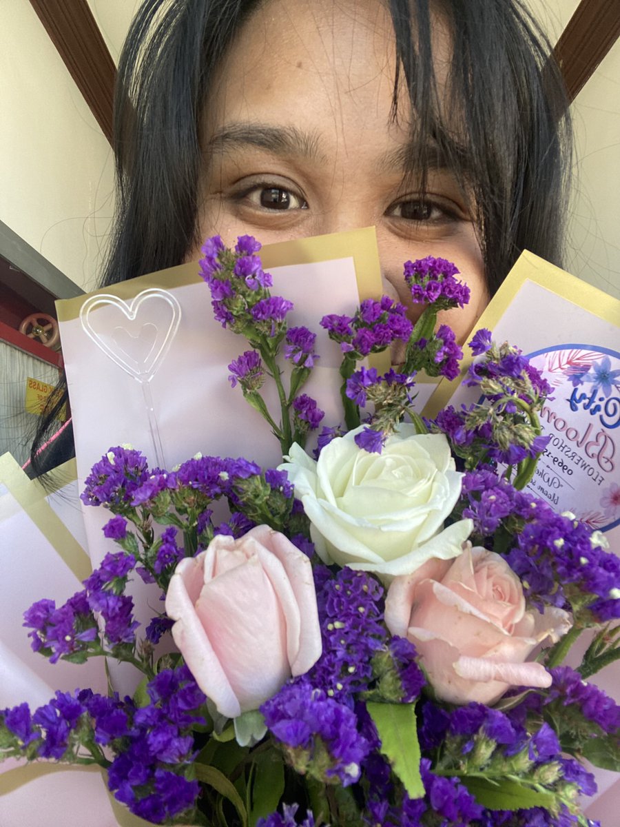 Valentine’s surprise after a tiring night duty. I love you <a href="/StKruspayr/">Krus</a> 🥺💕 happy valentine’s ❤️