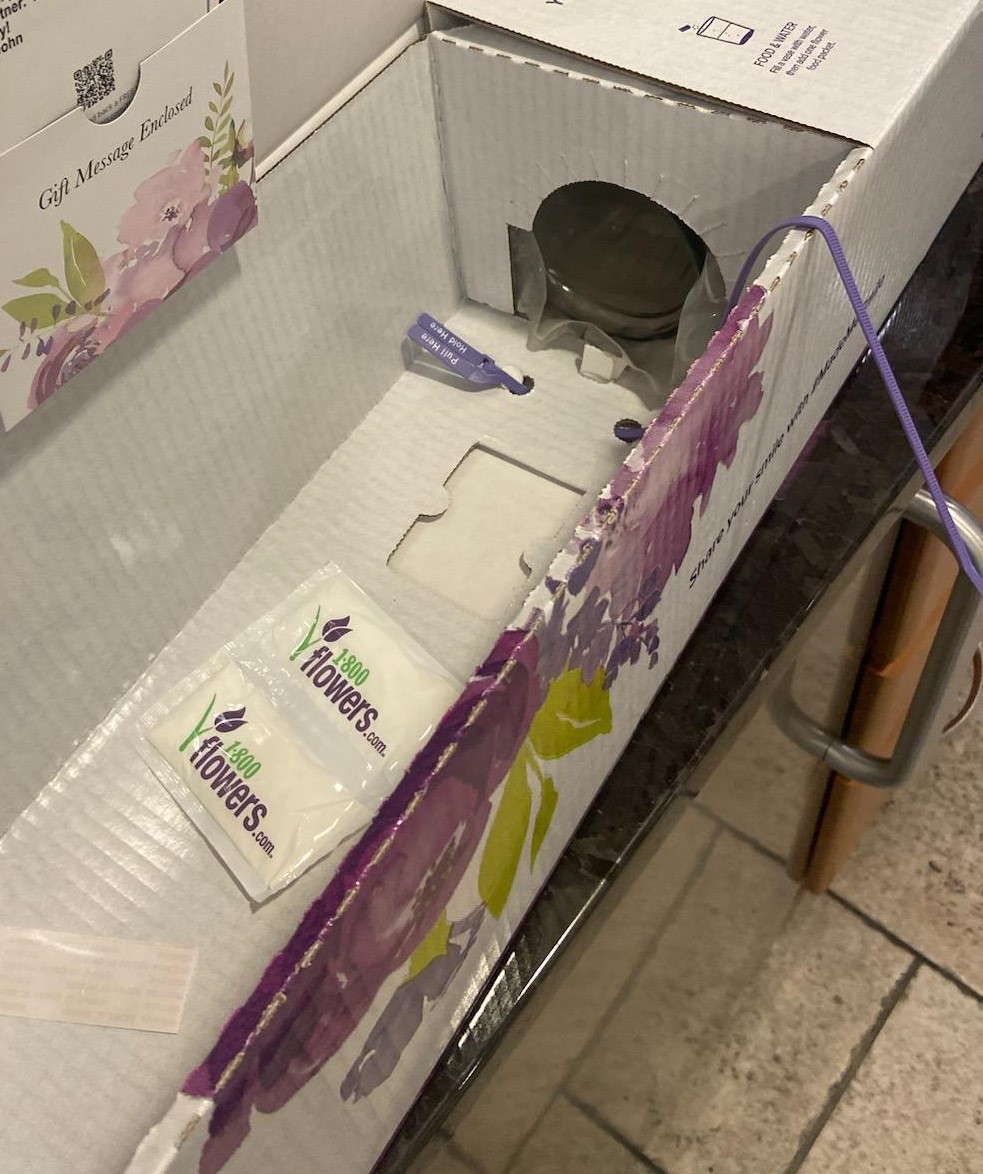 John K on Twitter "1800flowers You had one job! Other half just sent