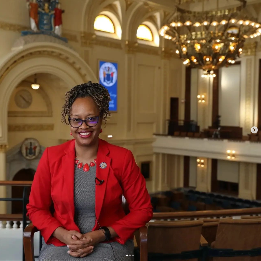 AngelaCARESInc's tweet photo. We all have different stories and experiences that make us who we are. This Black History Month, let's take the time to shine a light on the unique and powerful voices of the black community.  By doing so, we can create a more understanding and inclusive world for everyone. https://t.co/SmftyUWuny