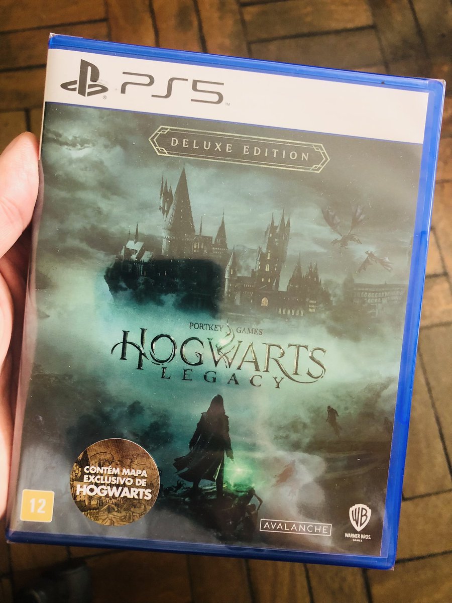 It’s late but it is finally here😍
#HogwartsLegacy #Ps5 #PlayStation5 
#DeluxeEdition