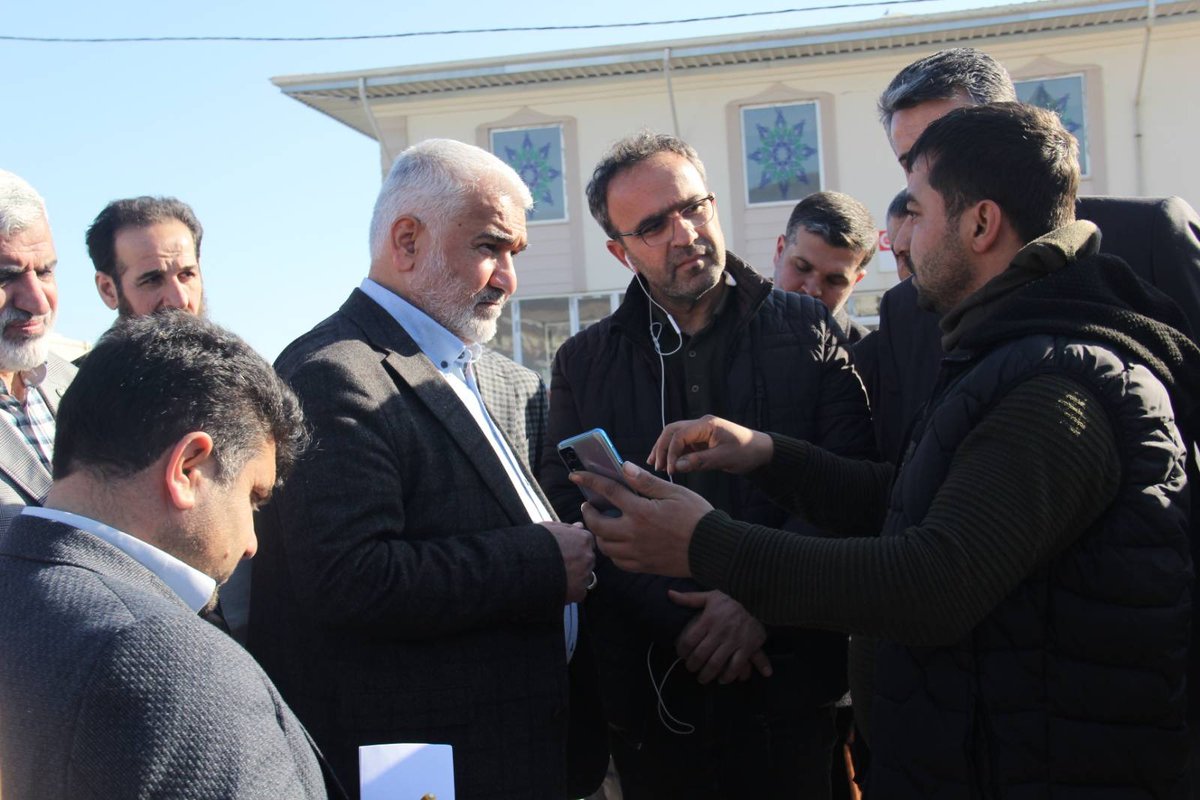 antephudapar's tweet photo. Genel Başkanımız Sayın @zyapicioglu Nurdağı ilçemizde depremzedeleri ziyaret etti. 

Çalışmalar hakkında yetkililerden bilgi alan Genel Başkanımız; depremzedeler için çalışma yapan herkese teşekkür etti.
#GünDayanışmaGünü | #HÜDAPAR
#Gaziantep https://t.co/xysrpONTP3