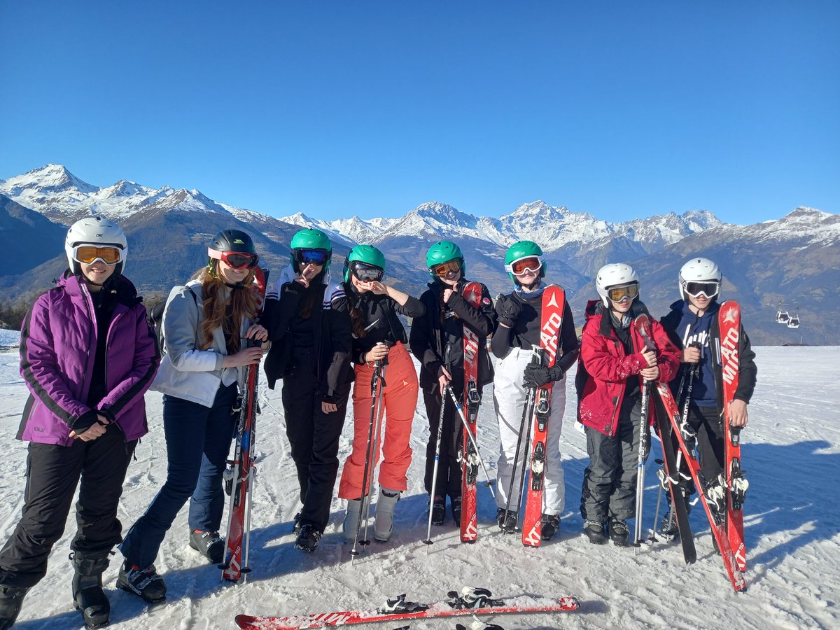 @ilkleygrammarPE @Ilkleygrammar The mountains are alive with the sound of music... 
Students are having fun and getting creative on the slopes in Pila!