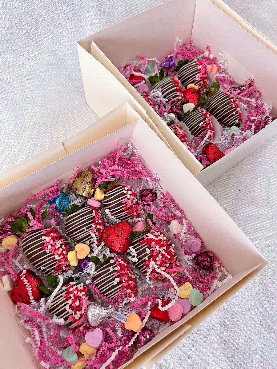 Imagine not getting your girl chocolate covered strawberries from us on Valentine’s Day 👀👀