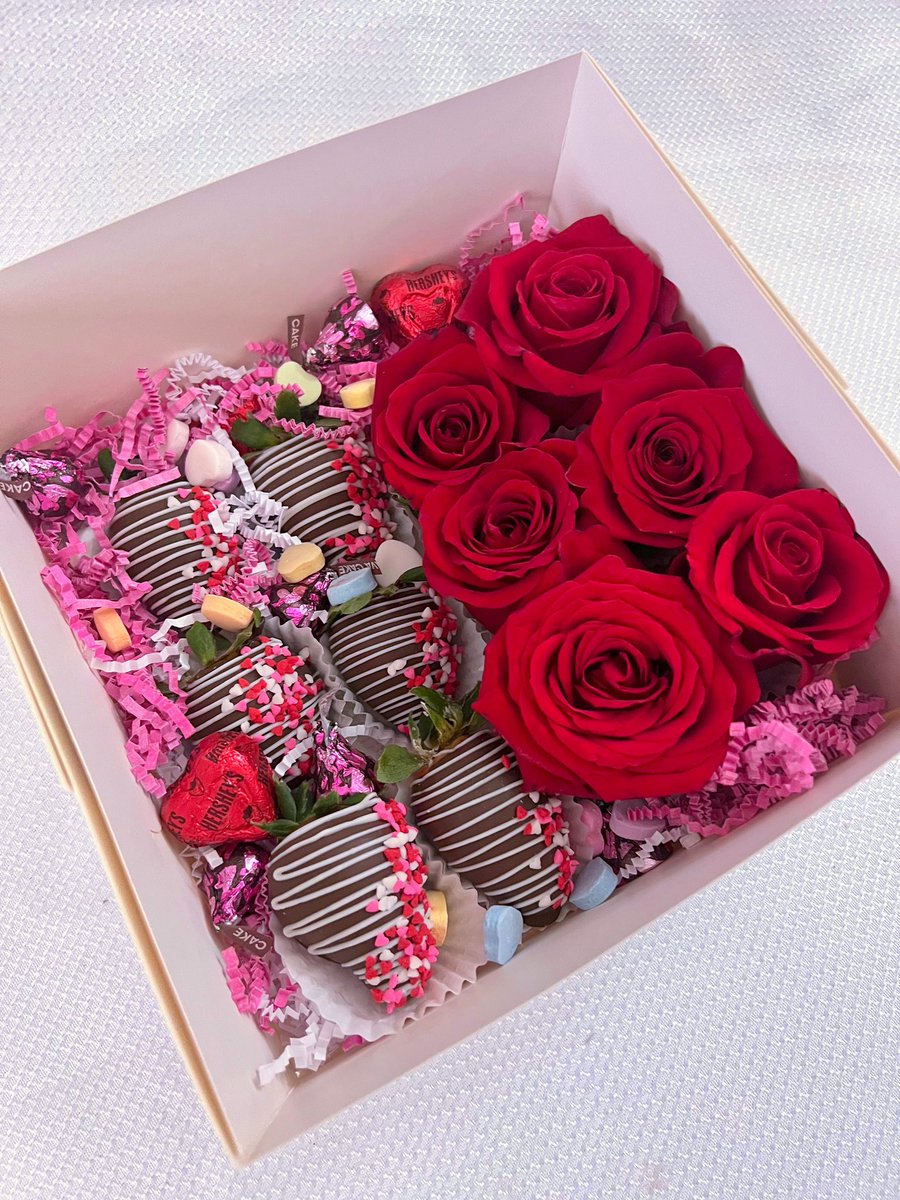 confectionsco's tweet photo. Imagine not getting your girl chocolate covered strawberries from us on Valentine’s Day 👀👀 https://t.co/VNhTeej848