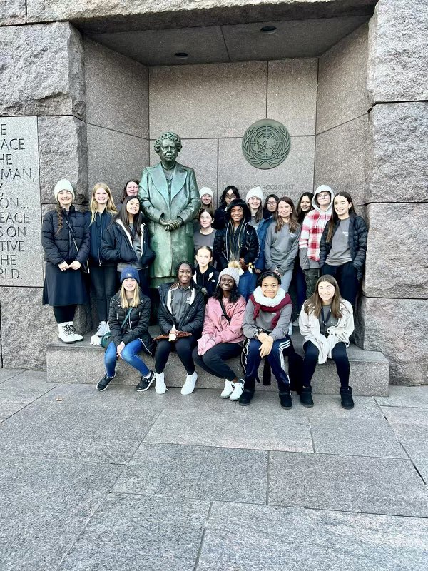 SCAJRHIGH's tweet photo. 8th grade hit the ground running in DC yesterday, making stops at the Army Museum, Jefferson and FDR Memorials, and even squeezed in some ice skating! ⛸❄️ https://t.co/lvO1jmCPvo