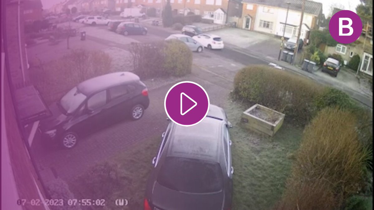 CCTV footage of the moment a car was stolen whilst left unattended to de-ice. 

If the worst should happen, SmarTrack devices can aid in recovering your stolen vehicle, find out more at https://t.co/4I6ZmVMQyJ and https://t.co/au6kEe85aJ 

#Newstory #CCTVFootage #CCTV 