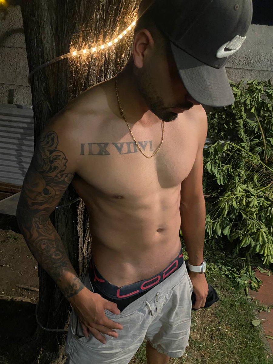 Leonardo000okk's tweet photo. https://t.co/2PoV5NolH8 https://t.co/X039T5HEYy