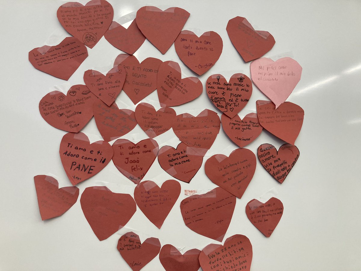 ludovic33426400's tweet image. Writing poems in Italian with my Italian  7th grade ❤️🇮🇹🥰 Buon San Valentino a tutti 🌷🇮🇹👏🏻 #italianclass  #Genesis #7grade #clippers  @XaverianHS