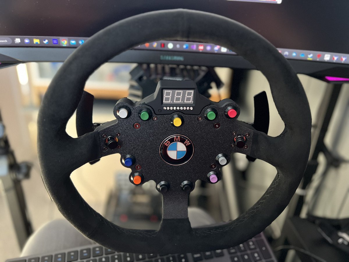 F20Shades's tweet photo. Really loving my new wheel. #fanatec #Simracing #bmw https://t.co/0y0i1SqMD4