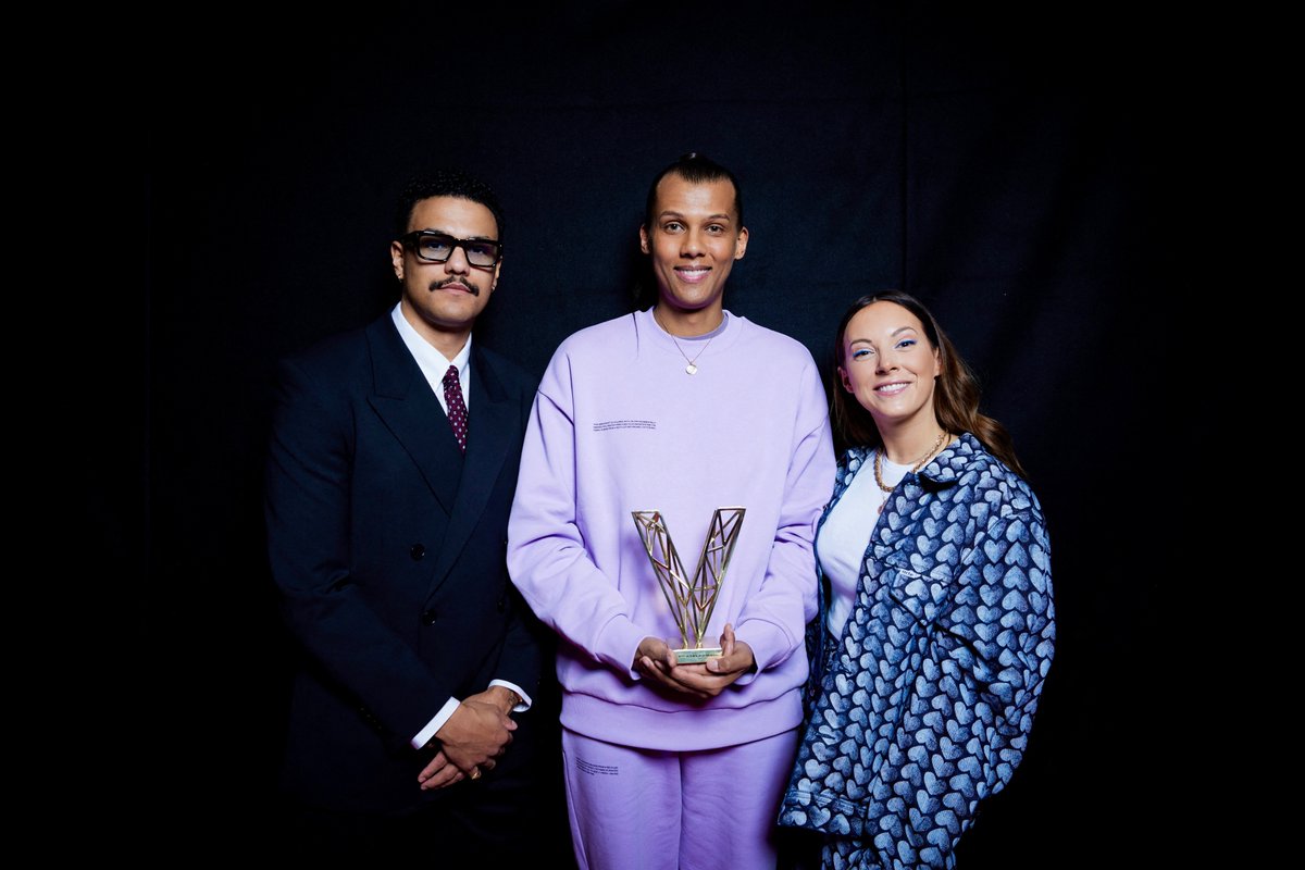 Stromae tweet media
