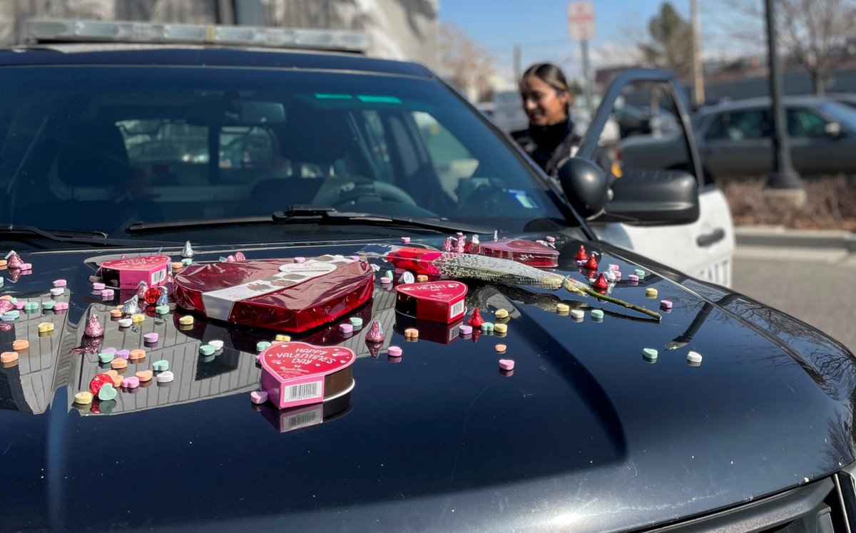 Let your heart be the only thing that gets stolen this #ValentinesDay!

Lock up your valuables and have a happy Valentine's Day!

#SaltLakeCity #SLC #SLCPD