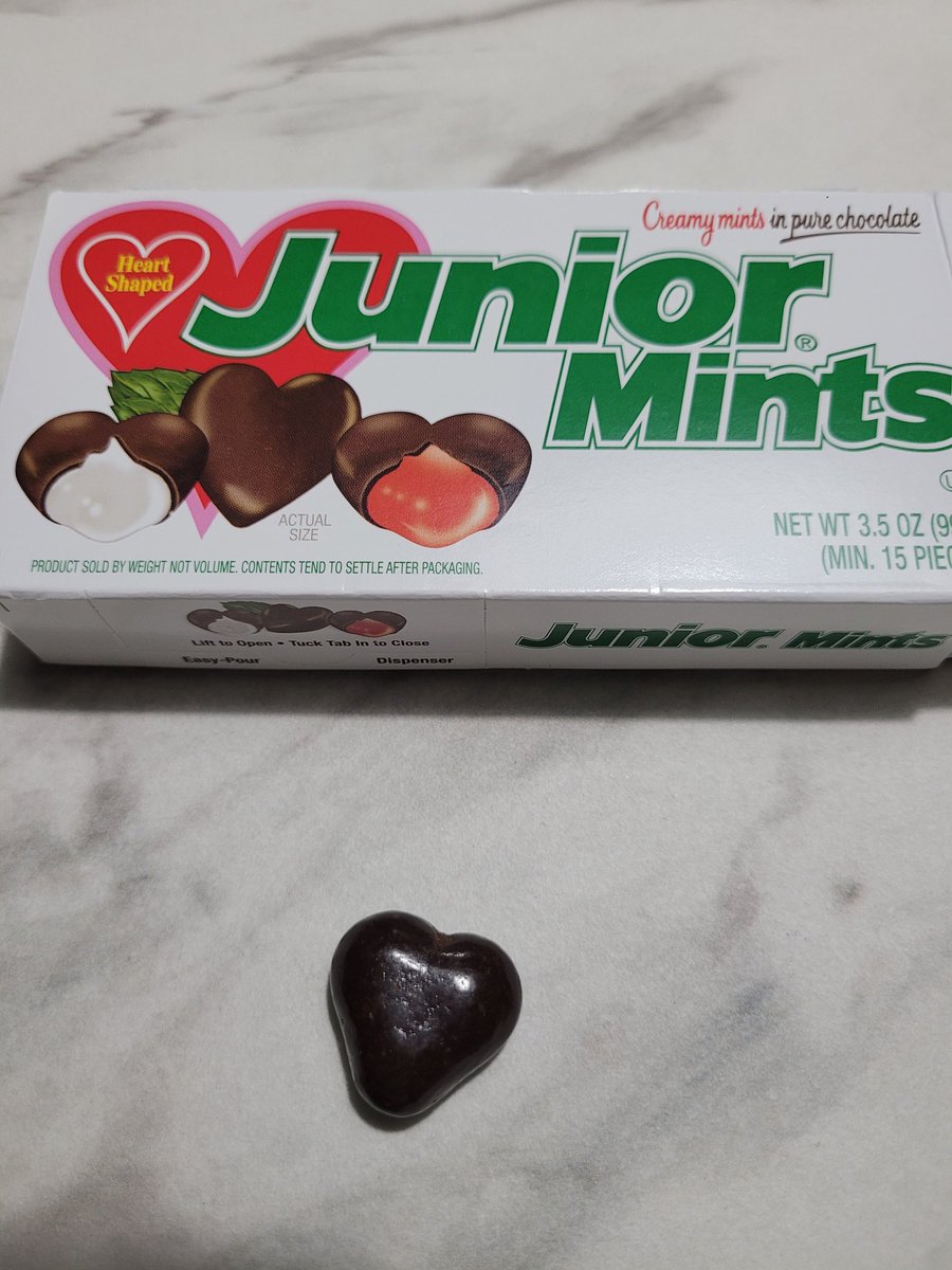 tw33ttwEEt's tweet image. @TootsieRoll #heart-shapedjuniormints #juniormints are sooo delish. Wish they were around all year. Spreading minty ❤️