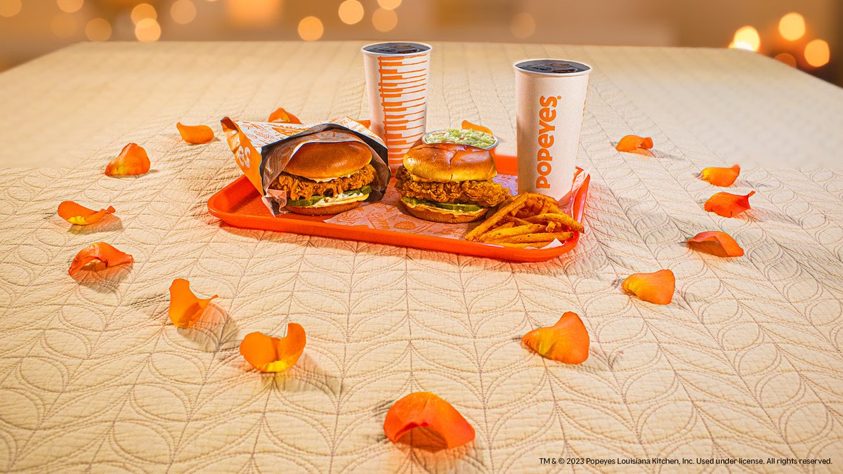 Todo es amor el día de San Valentín… en especial nuestro pollo frito. 💕🍗