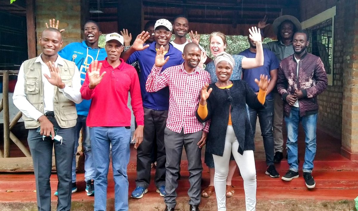 Yesterday, Make it Grow Founder, Pamela was at Fambidzanai Permaculture Centre to celebrate together the power of collaboration and #videostorytelling to support #foodsystemtransformations

<a href="/fpc_online/">Fambidzanai Permaculture Centre ZWE</a>  #zimbabwe #community #video