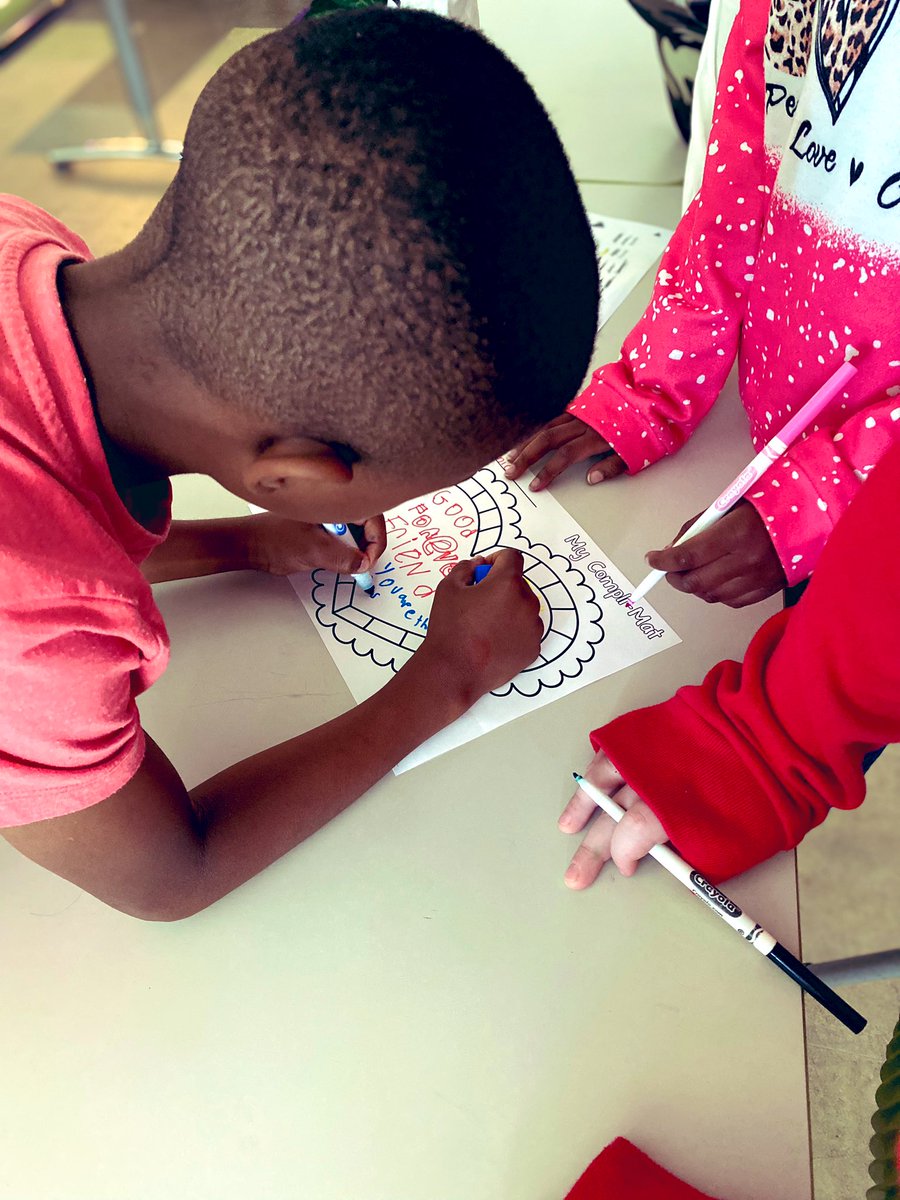 Mrs. Spiggle tweet media