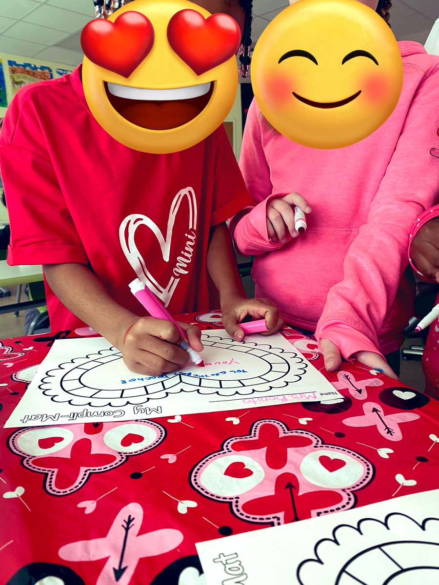 Mrs. Spiggle tweet media