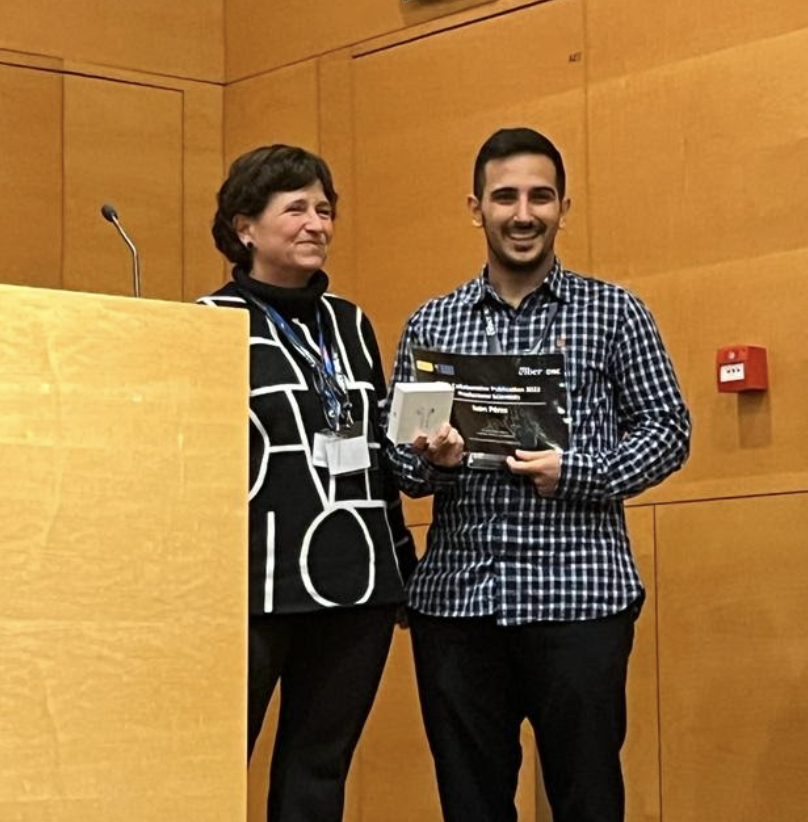 Way to go @IPerezNunez👏👏👏 @IMIM_research  Very proud of our PhD student recognized by @CIBERONC for his work on LCOR and immuno-evasive cancer stem cells in #Immunotherapy  as the best CIBERONC PhD study of 2022. Amazing job and performance Iván, very well deserved! Study 👇