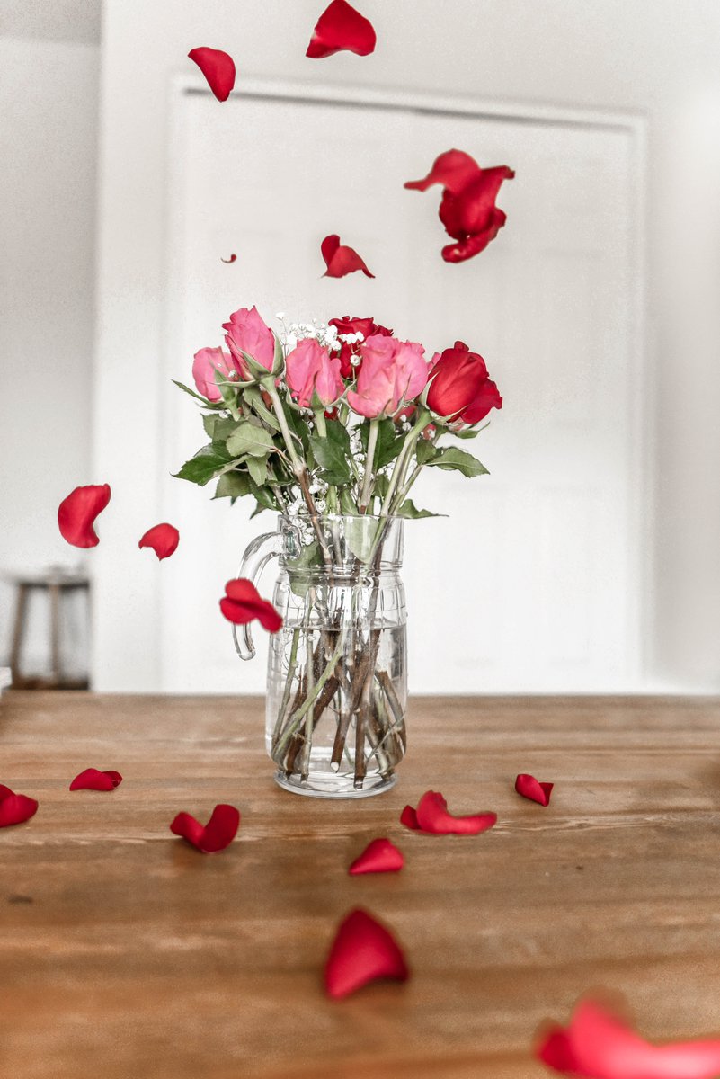 cashcubeseller's tweet photo. Happy Valentine's Day from all of us at LR Money Machines😍 https://t.co/MTh9p6Clyx
