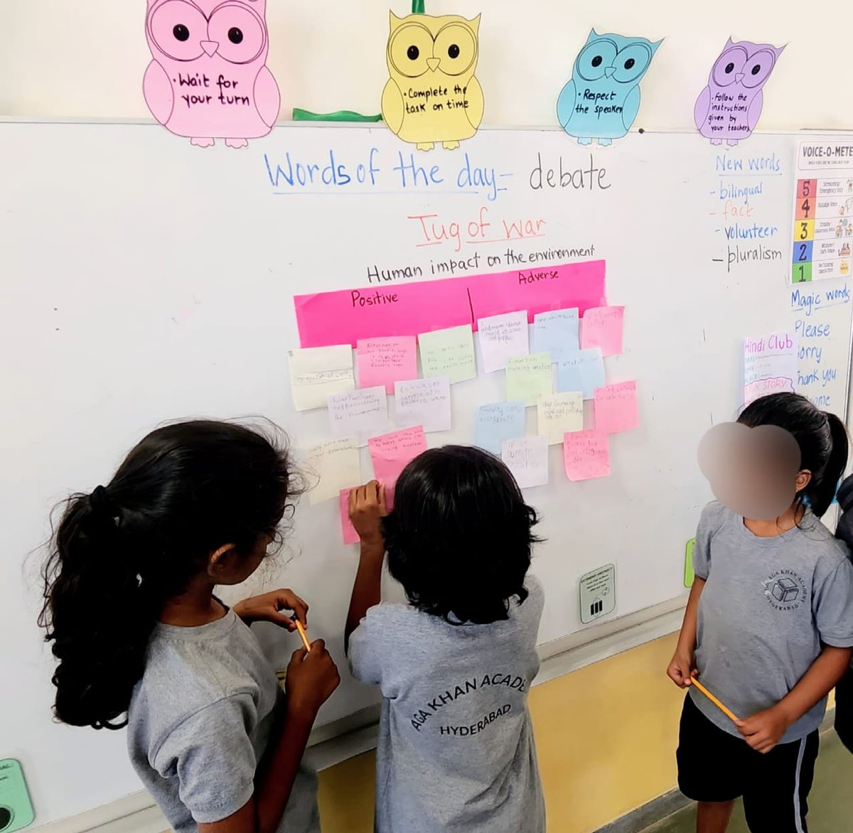 MadhulitaPat's tweet photo. The #TugOfWar thinking routine helped Ss develop the ability to analyse issues &amp; develop a stance that is supported by evidence &amp; reasoning. 
Ss were encouraged to develop &amp; consider multiple viewpoints without rushing to agree or disagree with a specific claim. @SimranS40735194 https://t.co/LZJva1CCUx