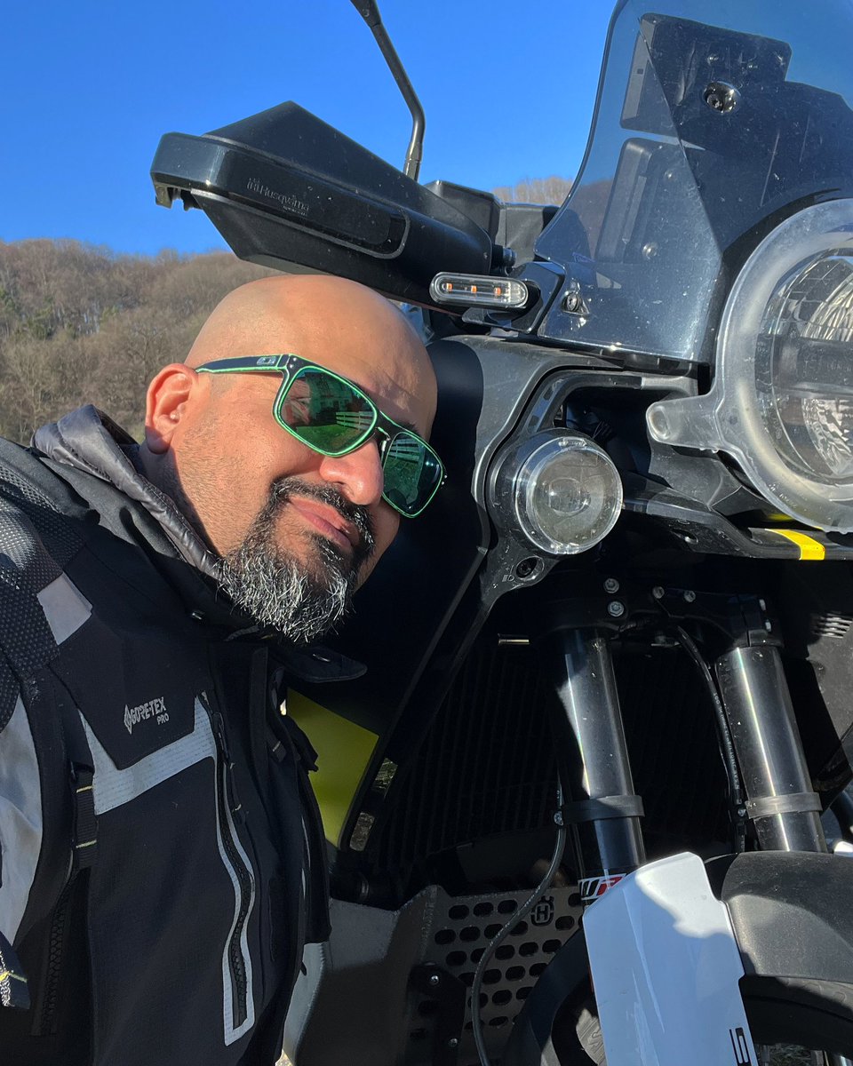 Enjoying my Valentine’s date! 
#valentine #valentinesdate #date #happyvalentinesday #khalidaljaber #khalid_aljaber #adventurer #travelista #klim #klimmotorcycle #klimmotorcycles #klimlife #klimoffroad  #travel #travelphotography #traveltheworld #travelblogger  @KlimUSA