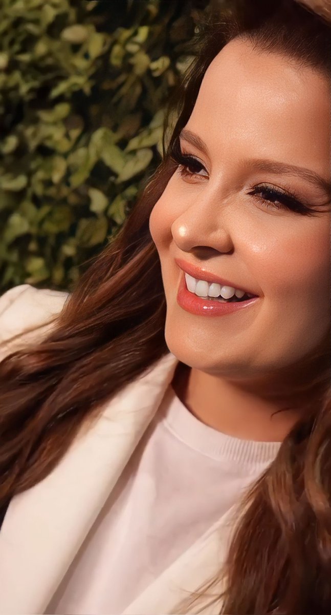 uniaodefasmem's tweet photo. É linda demais né? @MaiaraMeM https://t.co/C4B4YsWmUC
