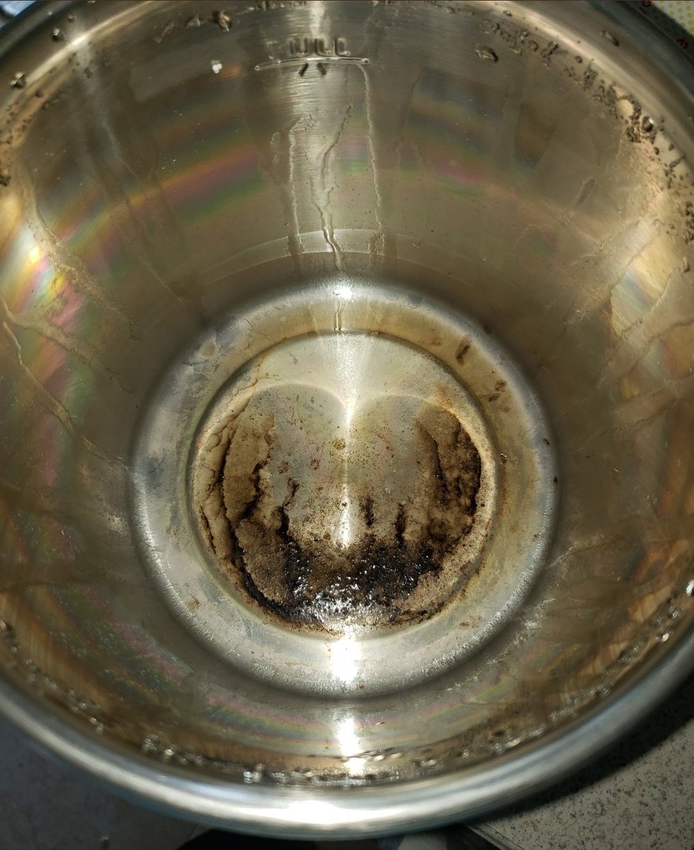 KessyBing12's tweet photo. @RepThadAltman What's left after distilling 1 gallon of Brevard County's water. https://t.co/2mVxXNk2So