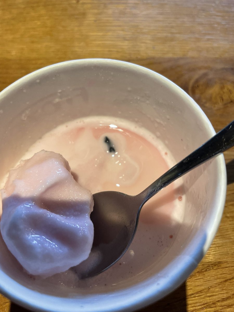 HLF198412's tweet photo. @NandosUK does everyone get these black plastic bits as an extra with their frozen yoghurt? Or are we the lucky ones? 🤦🏻‍♀️ https://t.co/mnnNL44Yat