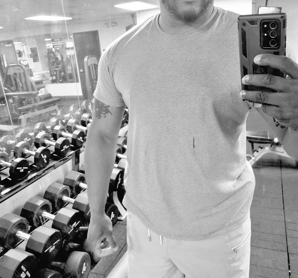 MonsterKing on Twitter "Did the gym without headphones and didn't