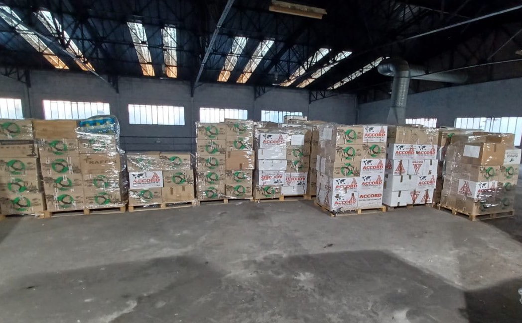 BenoitPayan's tweet photo. Marseille, ville solidaire, envoie dès maintenant des médicaments, du matériel et des vêtements chauds aux populations de Turquie et de Syrie. 

Dès jeudi, les mairies de secteur seront ouvertes pour accueillir vos dons. https://t.co/otywzqPSVz