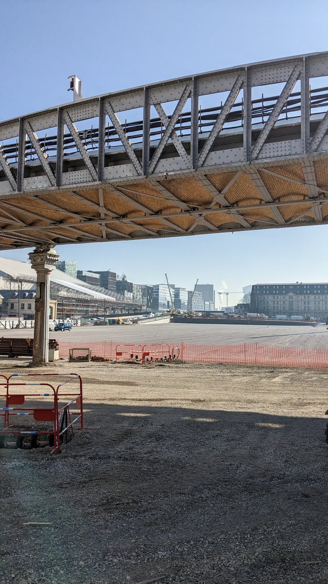 frenchbeij's tweet photo. Projet Austerlitz : ca y est, les travaux débutent 😑 https://t.co/ewHC8oCLES