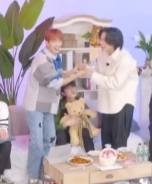 do0kyeom's tweet photo. If you wanna know how soft dokyeom's touch is .. ask kim mingyu (respectfully) https://t.co/Paql7wyYo5