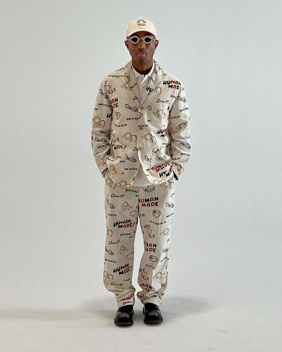 Outlander Magazine tweet media