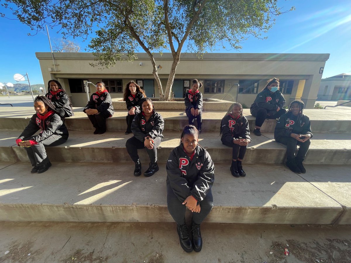 MorenoValleyUSD's tweet photo. Amazing to see some of our students in attendance at the Black History Parade in Riverside this past weekend, such as the @PalmMiddle School Pearls and JBA students! 👏 #BlackHistoryMonth #MorenoValley https://t.co/Q6s1vg1ysa