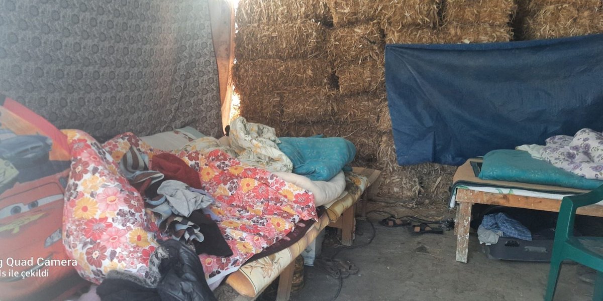 Kahramanmaraş Andırın ilçesi Akçakoyunlu köyünde çadır/konteyner ihtiyacı bulunmaktadır, depremzede Mehmet Sarı 0542 463 34 46 
<a href="/AFADBaskanlik/">AFAD</a> <a href="/Kizilay/">Türk Kızılay</a> <a href="/ahbap/">Ahbap</a> <a href="/haluklevent/">Haluk Levent ( Ahbap Ekibi )</a> <a href="/BabalaTv/">BaBaLa TV</a> <a href="/ProfDemirtas/">Özgür Demirtaş</a> <a href="/OguzhanUgur/">Oğuzhan Uğur</a> <a href="/fzaofficial/">fafazey</a>