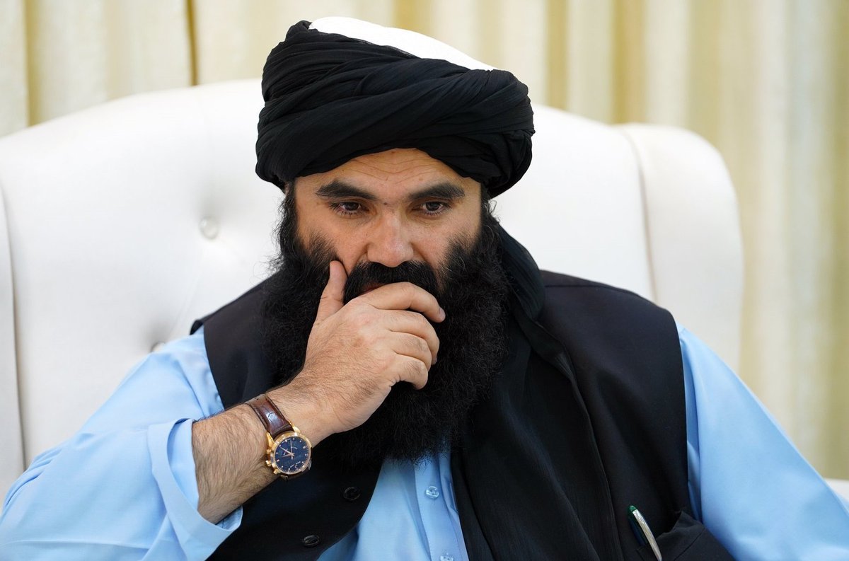 vaibhavUP65's tweet photo. ISI puppet Sirajuddin #Haqqani wears Al Fajr Watch which costs $45,000. While majority of #Afghanistan is starving and living in acute poverty, this is how Ruling class is Enjoying. This is how Traders of Faith exploit poor God fearing People. https://t.co/Be1d7FtLkR