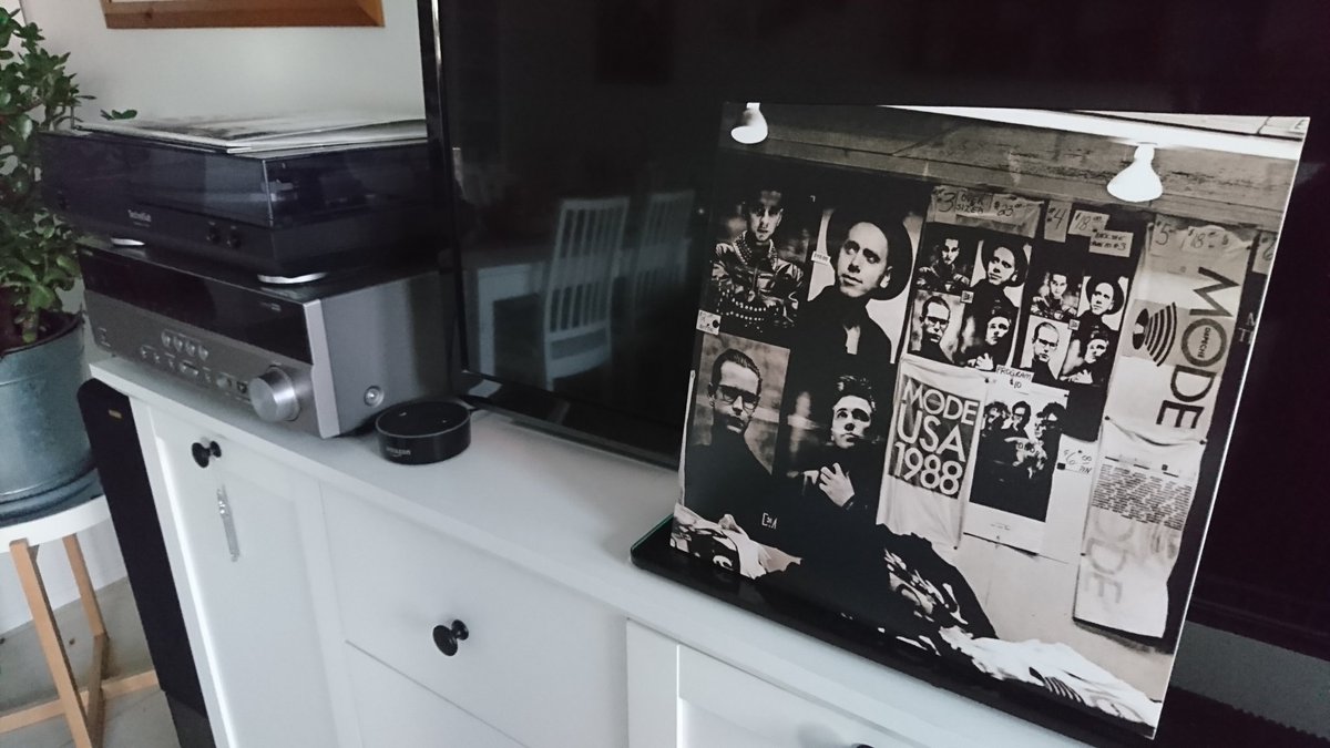 KsTiffy71's tweet photo. Neues Schätzken!
#vinylliebe #Retro https://t.co/s4QcjKJ0A6