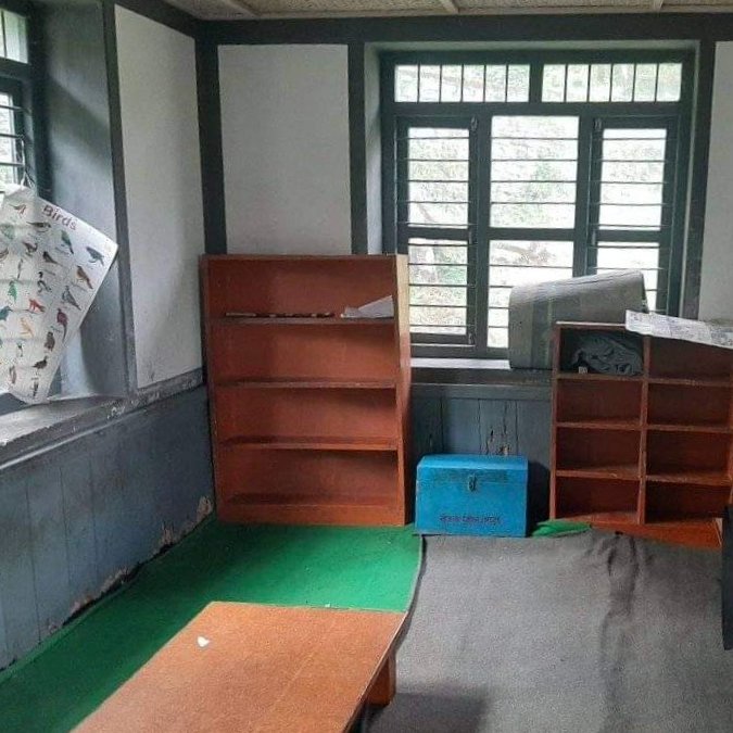 Another amazing transformation! This #earlyyears  classroom renovation in Ghamrang in the Lamjung District is one of 30 projects in rural #Nepal funded by the #30for30 campaign.
🌏 Thank you/dhanyabad/धन्यवाद 🙏 for giving these young children a bright start to their education