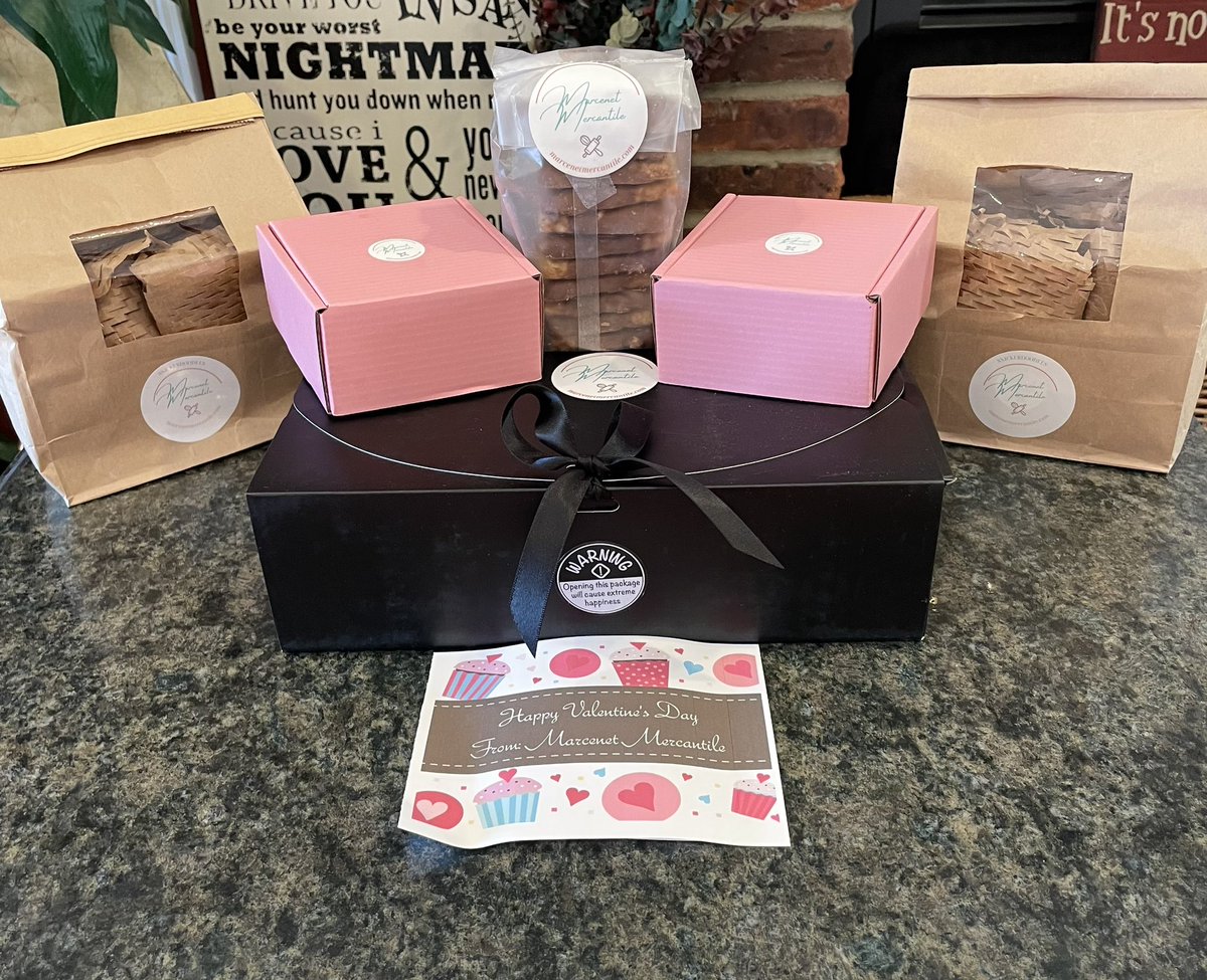 I ordered some Valentine’s Day goodies for myself from Holly Figueroa!@AynRandPaulRyan 
<a href="/Marcenetmerc/">Marcenet Mercantile LLC</a> 

Everything is incredibly delicious and impeccably decorated. The attention to detail is perfect for gifts!

Thanks for the rec Hoarse!
<a href="/TheRealHoarse/">The Hoarse Whisperer</a>