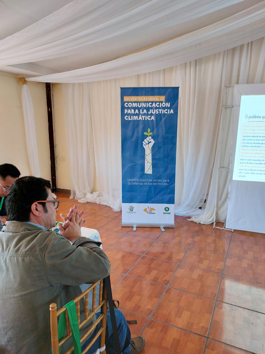 Oxfam_CA's tweet photo. 🙌🏽 Con mucho entusiasmo inicia el Encuentro de Comunicación para la Justicia Climática con participación de organizaciones de Guatemala, El Salvador, Honduras, Colombia, EEUU, Costa Rica y México. 
¡Uniendo nuestras voces para la defensa del territorio!🌱💧
#LaIgualdadEsElFuturo https://t.co/R9VfKPUmbV