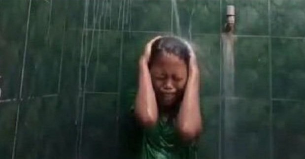 lasmadyna's tweet photo. @indomyfess Nangis kejer😭😭😭😭😭😭😭 https://t.co/xJtHKfC5Ss