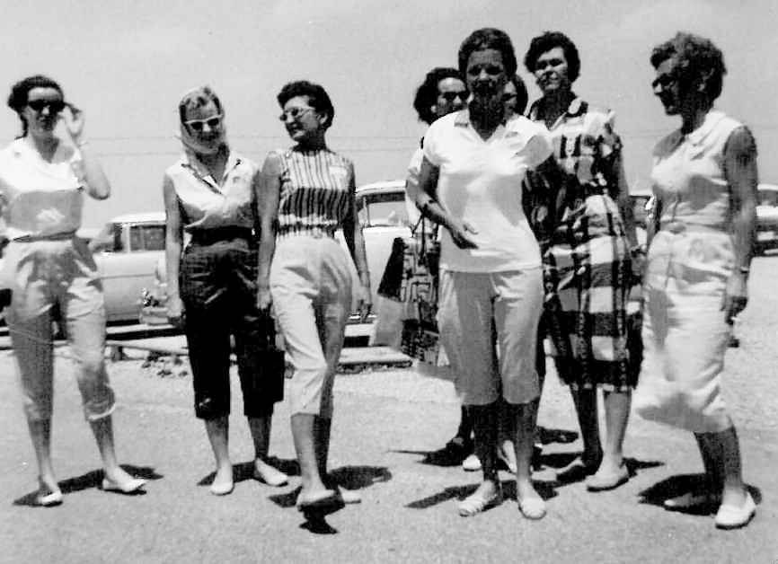 lawcha_org's tweet image. Finding Oil Women: Images of Oil’s Clerical Workforce Challenge Industry-Cultivated M
Sarah Stanford-McIntyre

lawcha.org/2023/02/14/fin…