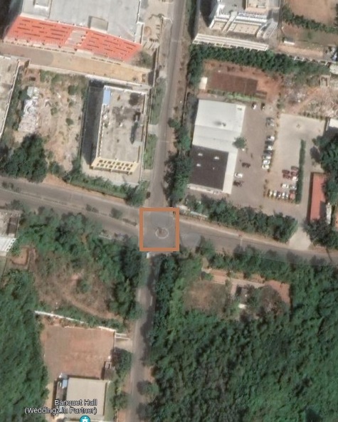 DigitalValley_'s tweet photo. Sometime ago, there was a proposal from the IT Entrepreneurs to create a #DigitalSquare in the location marked below- the junction connecting Hill2, Hill3, Beach road, and the road leading up to MouriTech. This square could help act as the centre of energy and buzz.. #vizag https://t.co/yJsoKP55Gu