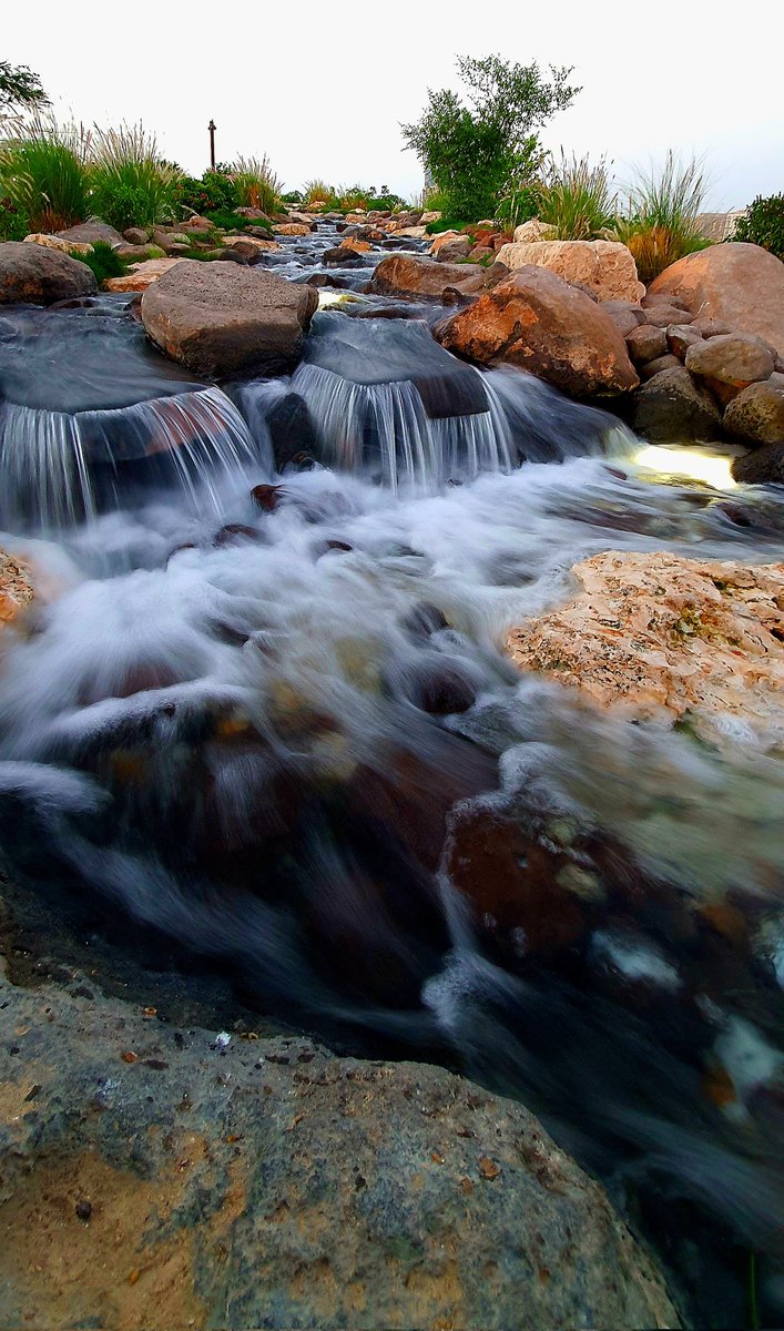 dewanderersoul's tweet photo. @VisualsbySauter Shot on Samsung Note 10
#longexposureshot #dewanderersoul #photography #dwsphotography https://t.co/2olnSRwV7o