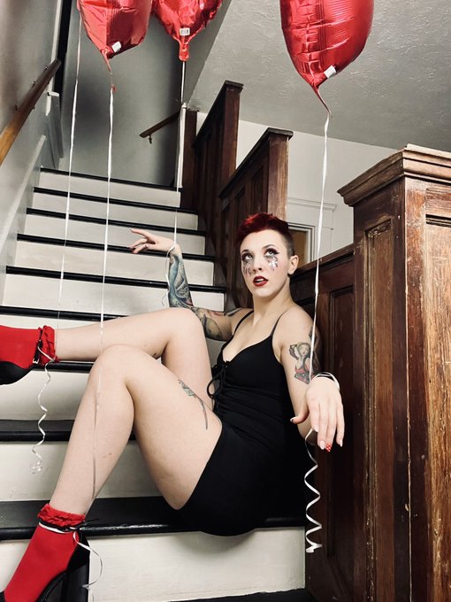 loved you yesterday, love you still https://t.co/s3OUBcTtpD<a href="/tag/revengeofthefifth"class="tags"><span>#revengeofthefifth</span></a>