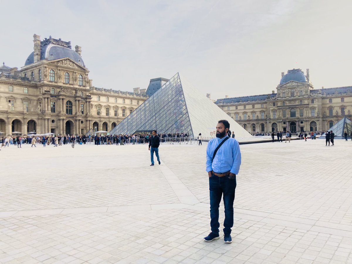 _YASIRFAROOQ's tweet photo. #Paris, France https://t.co/1xKBKGx1q1