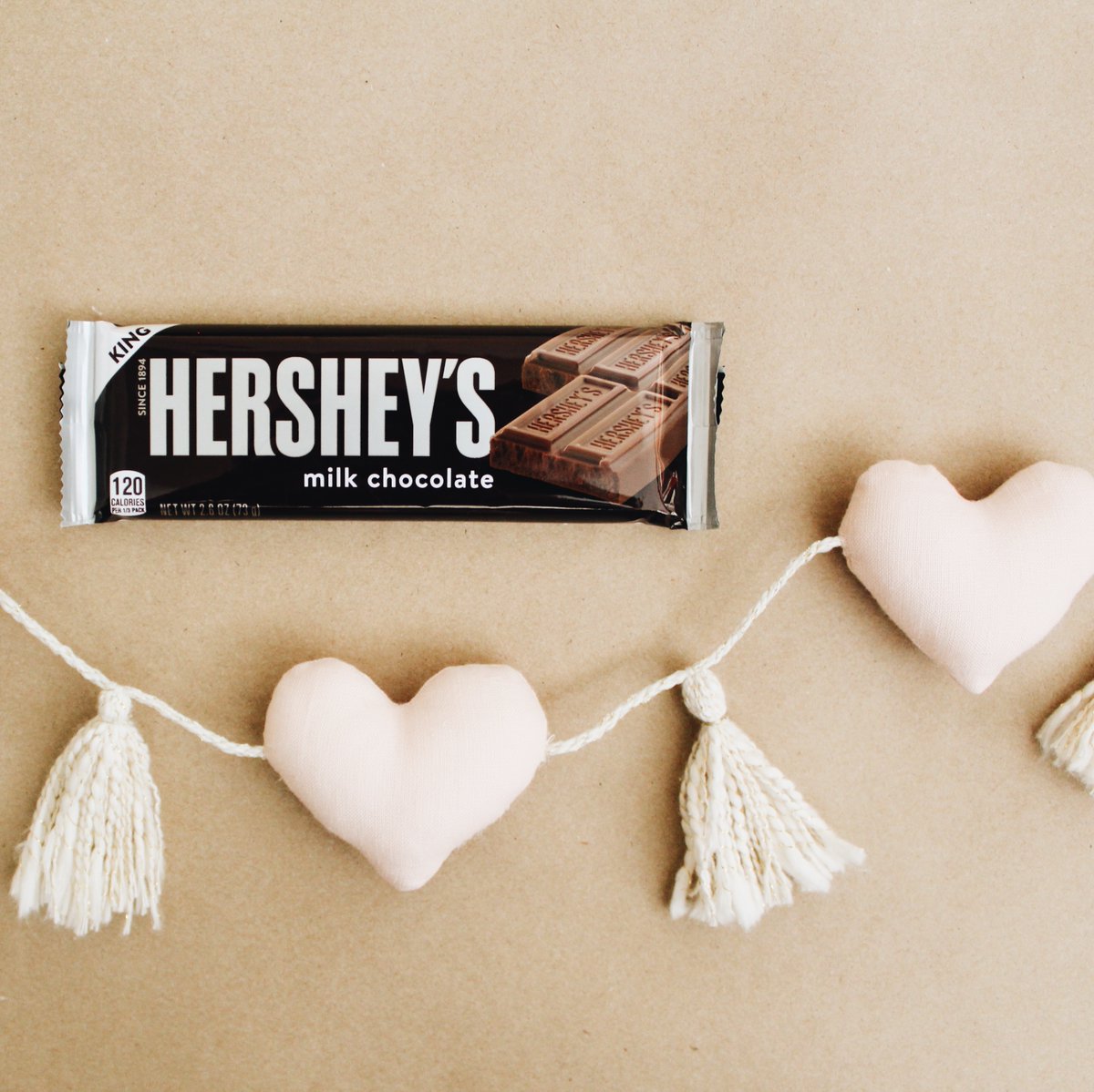 AuroraU_dining's tweet photo. We only have eyes for you (and Chocolate🍫)! 

Happy Valentine's day from Aurora University Dining Services😍 

#AUdining #ChartwellsCentral #ValentinesDay https://t.co/C3yYWVERKC